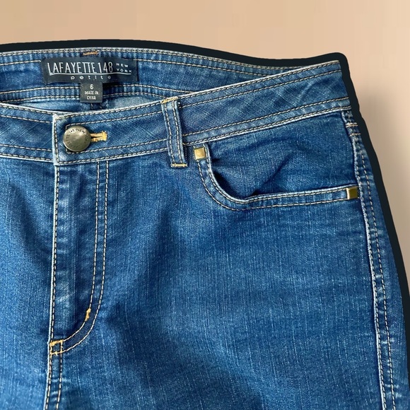Lafayette 148 New York Dark Wash Classic Bootcut Jeans Size 6 Petite - Picture 7 of 16